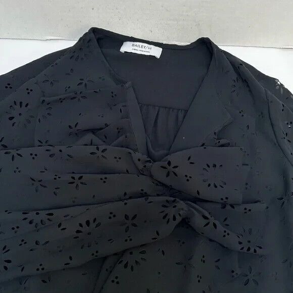 Bailey/44 Miranda Woven Eyelet Black Blouse Top‎ Ruffled V-Neck Size XS - Picture 1 of 8